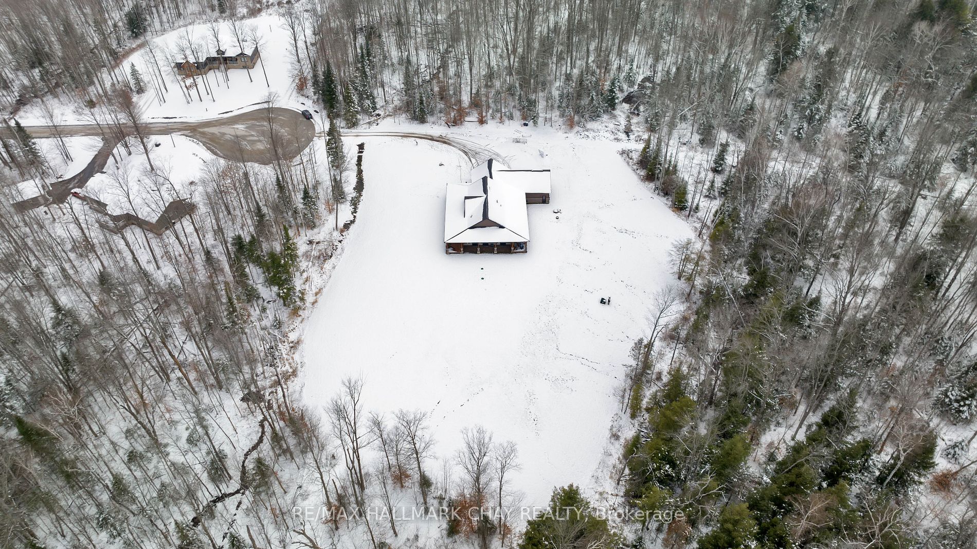 16 Whitetail Dr