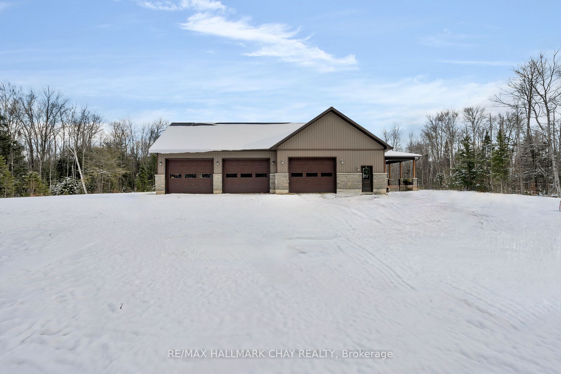 16 Whitetail Dr