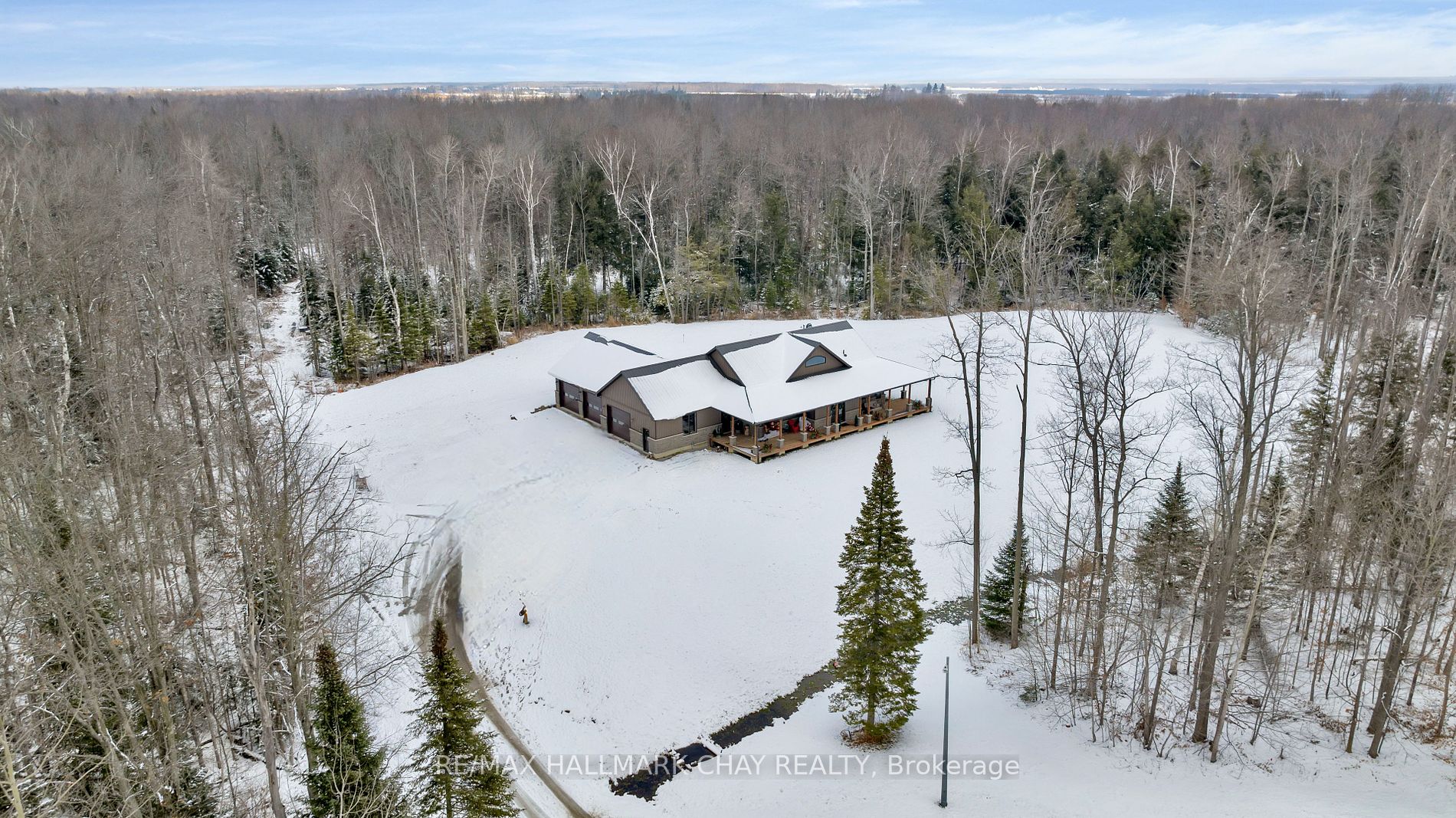 16 Whitetail Dr