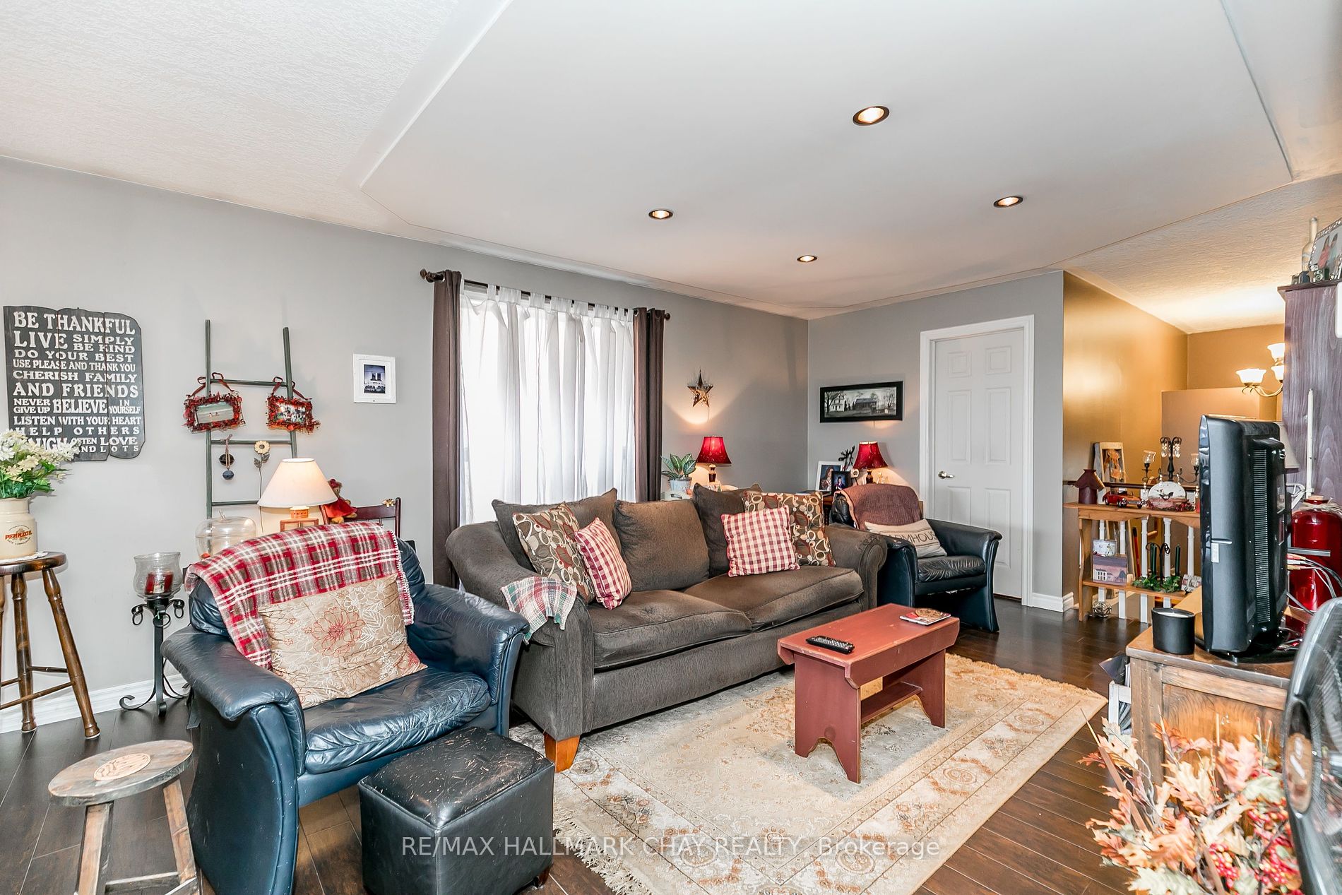 120 Courtney Cres