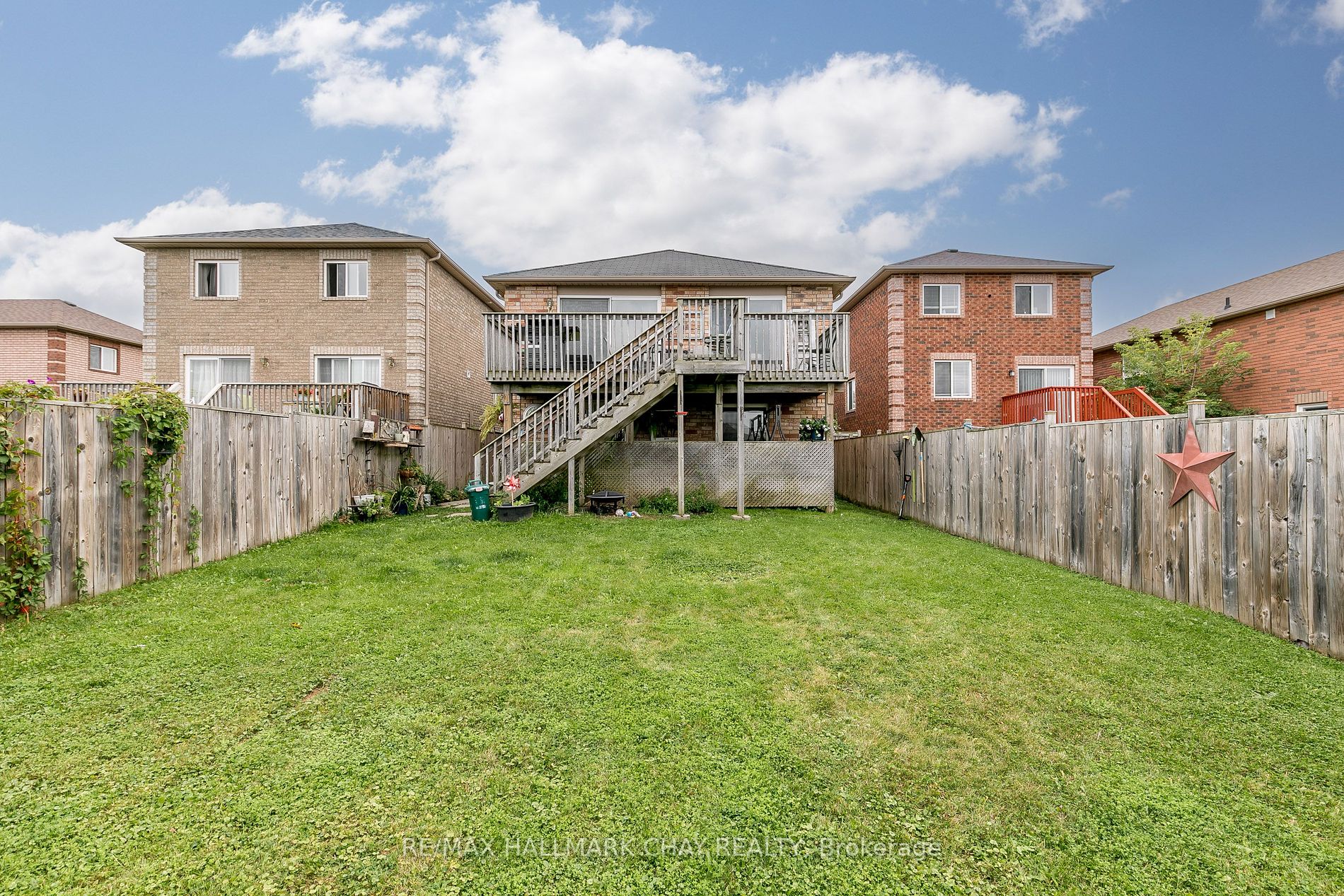 120 Courtney Cres