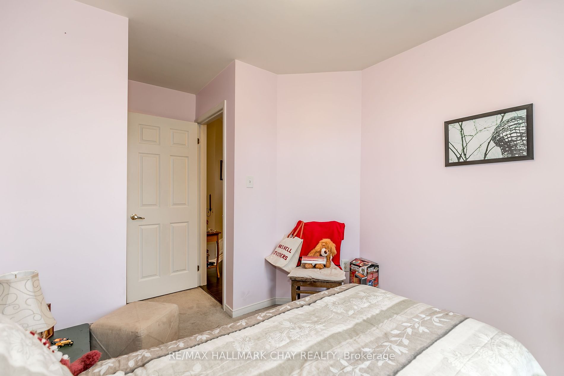 120 Courtney Cres