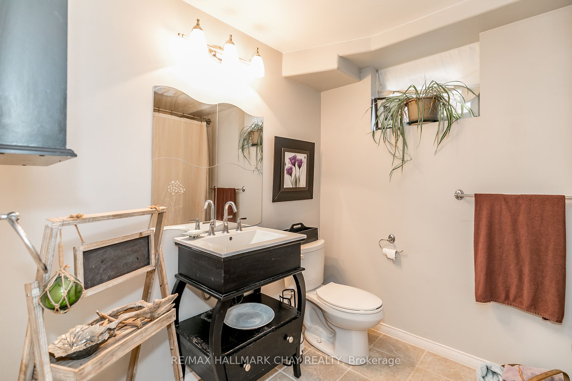 120 Courtney Cres