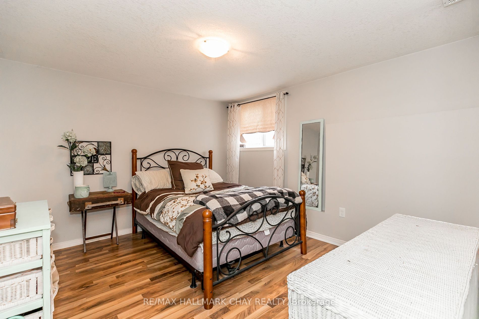 120 Courtney Cres