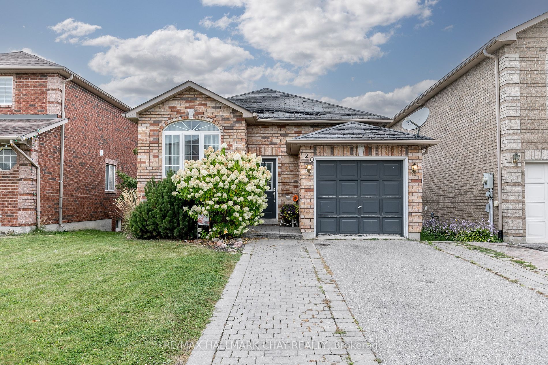 120 Courtney Cres