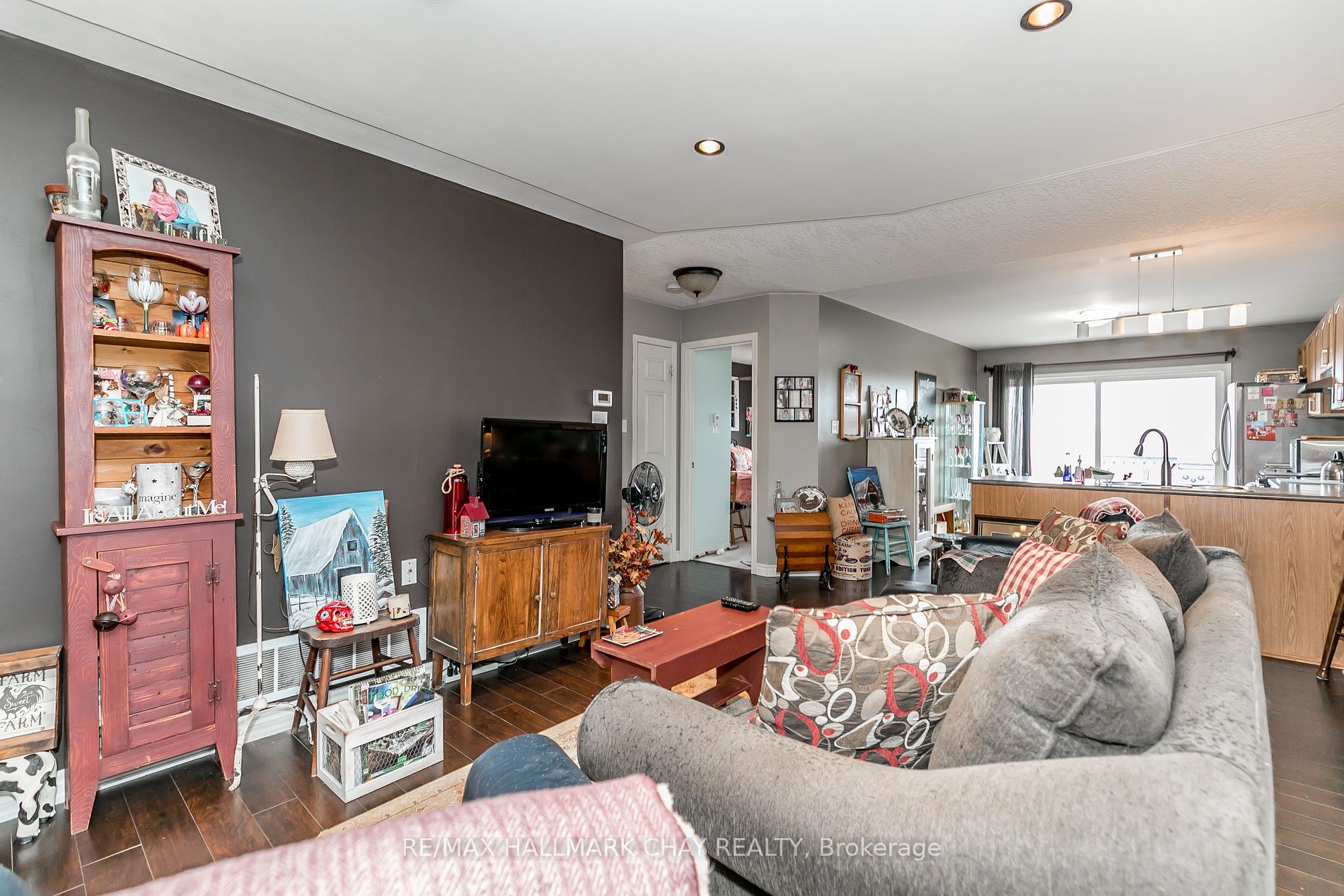 120 Courtney Cres