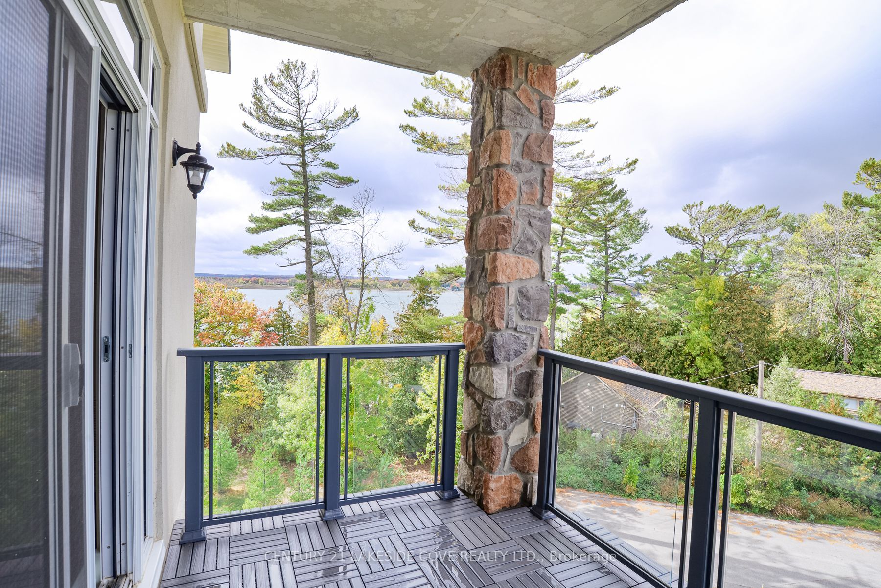 90 Orchard Point Rd, #402