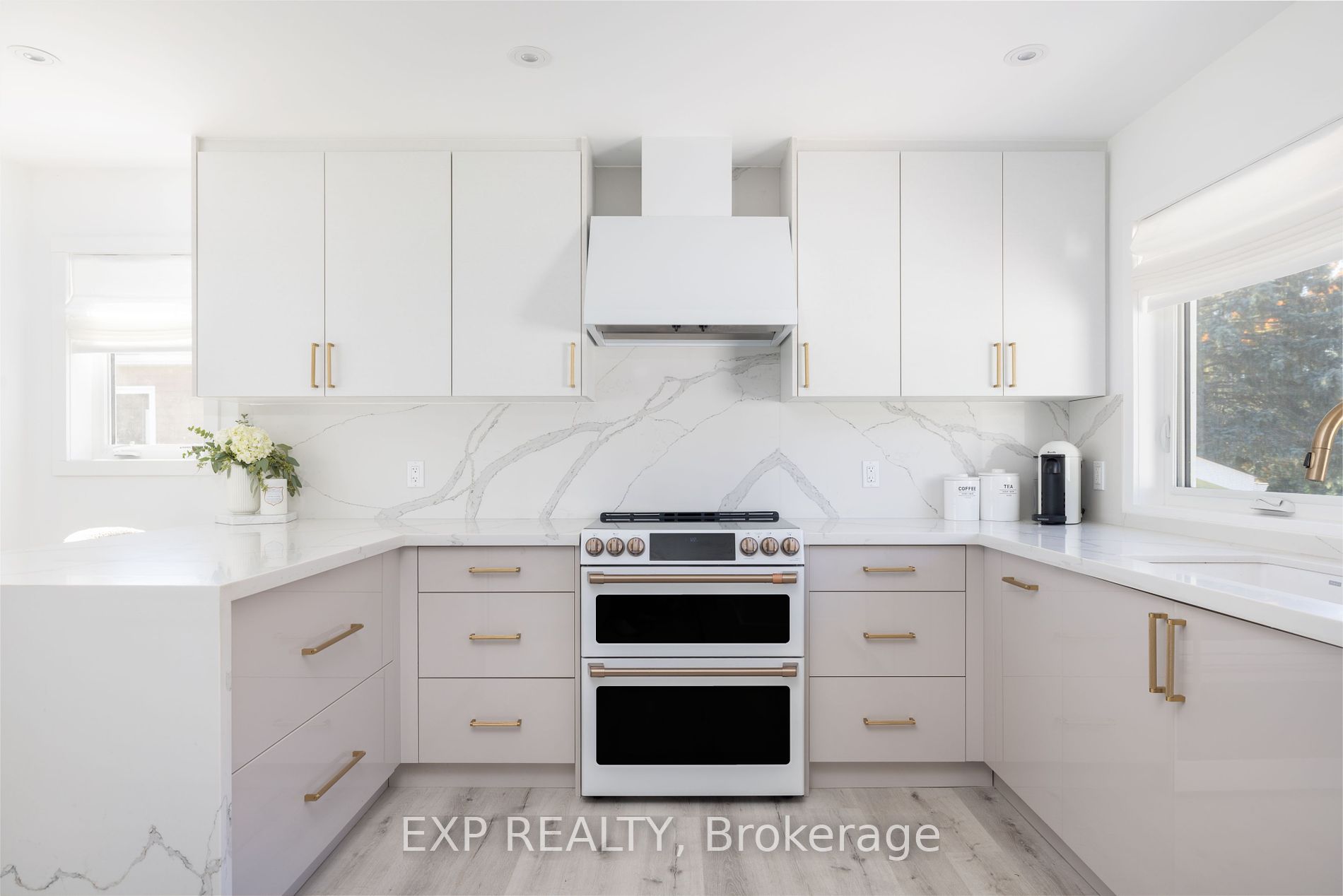 363 Macisaac Dr