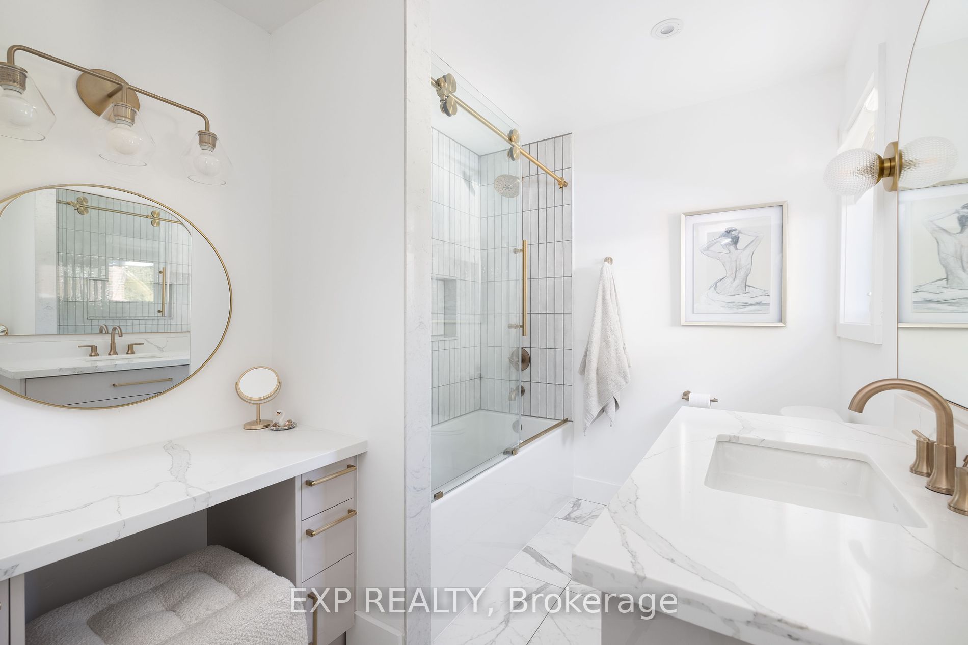 363 Macisaac Dr