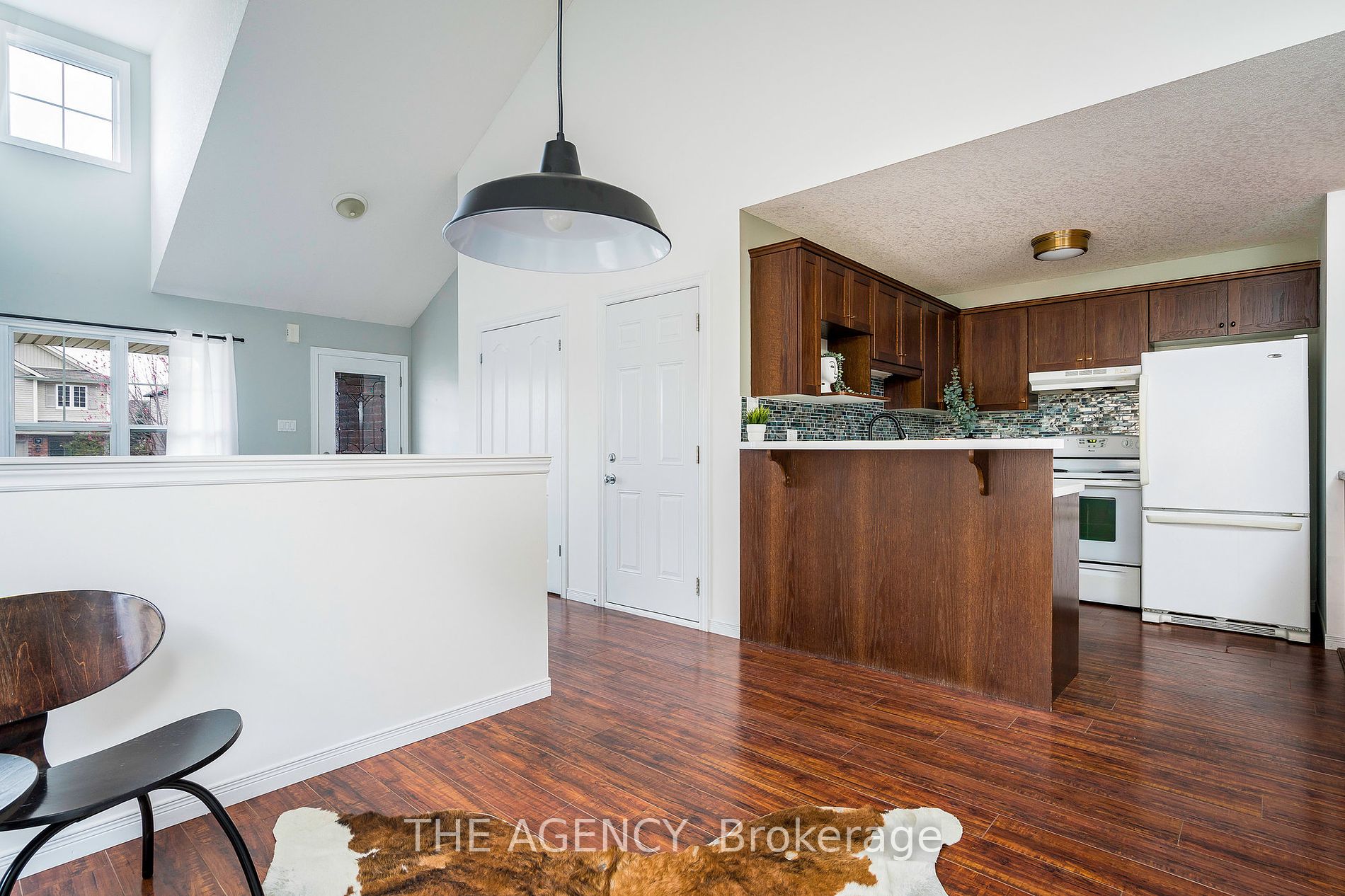 10 Lynden St