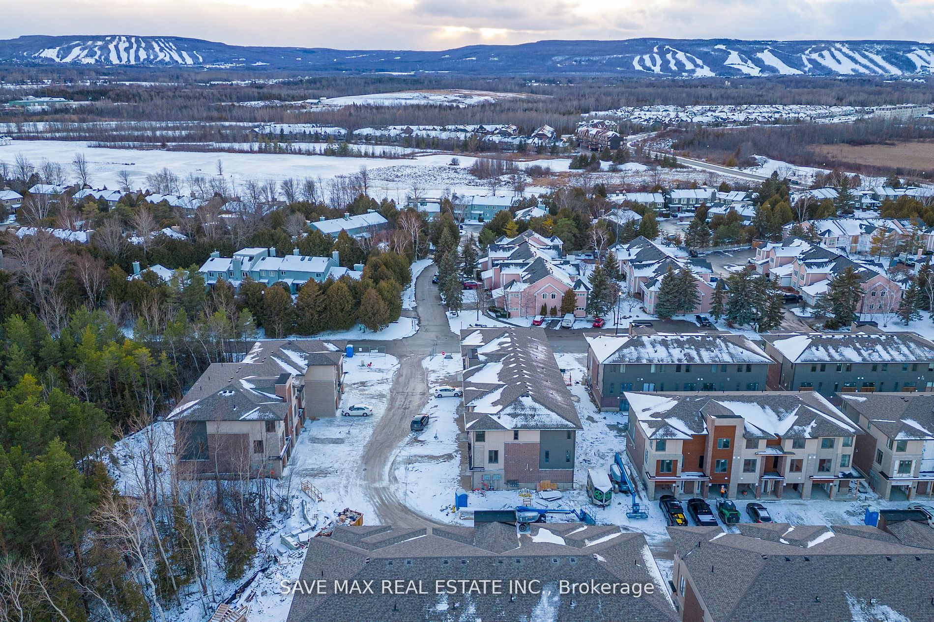 75 Winters Cres, #33