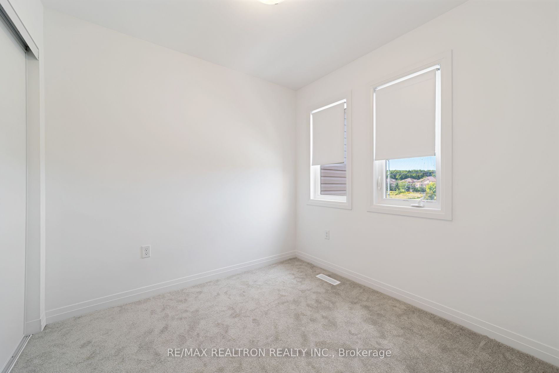 7 Fairlane Avenue