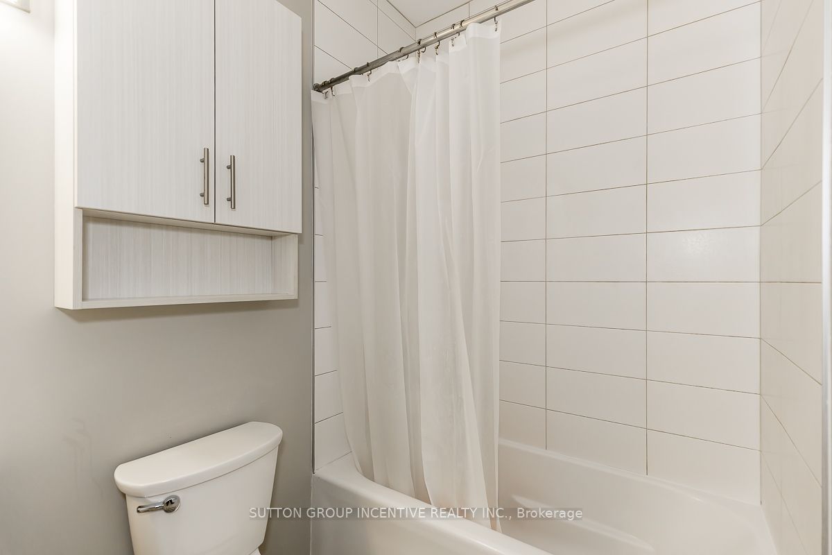 111 Worsley Street E, #304