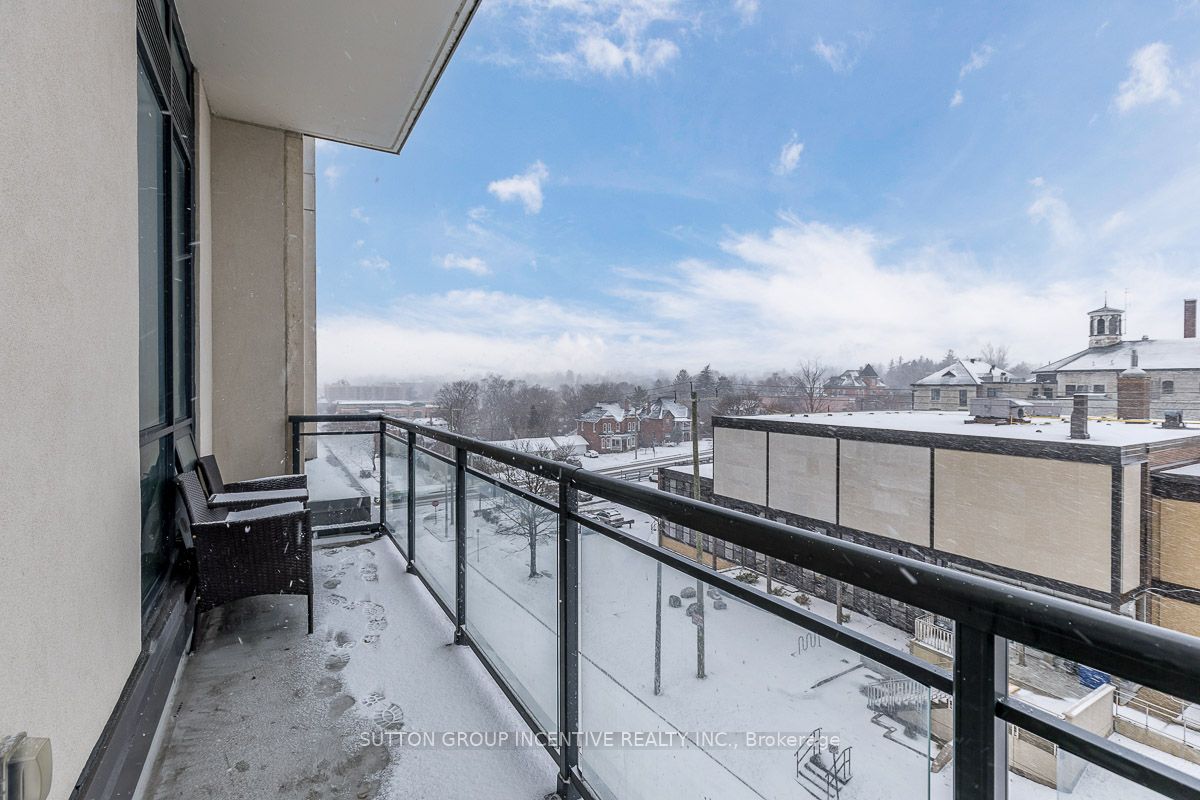 111 Worsley Street E, #304
