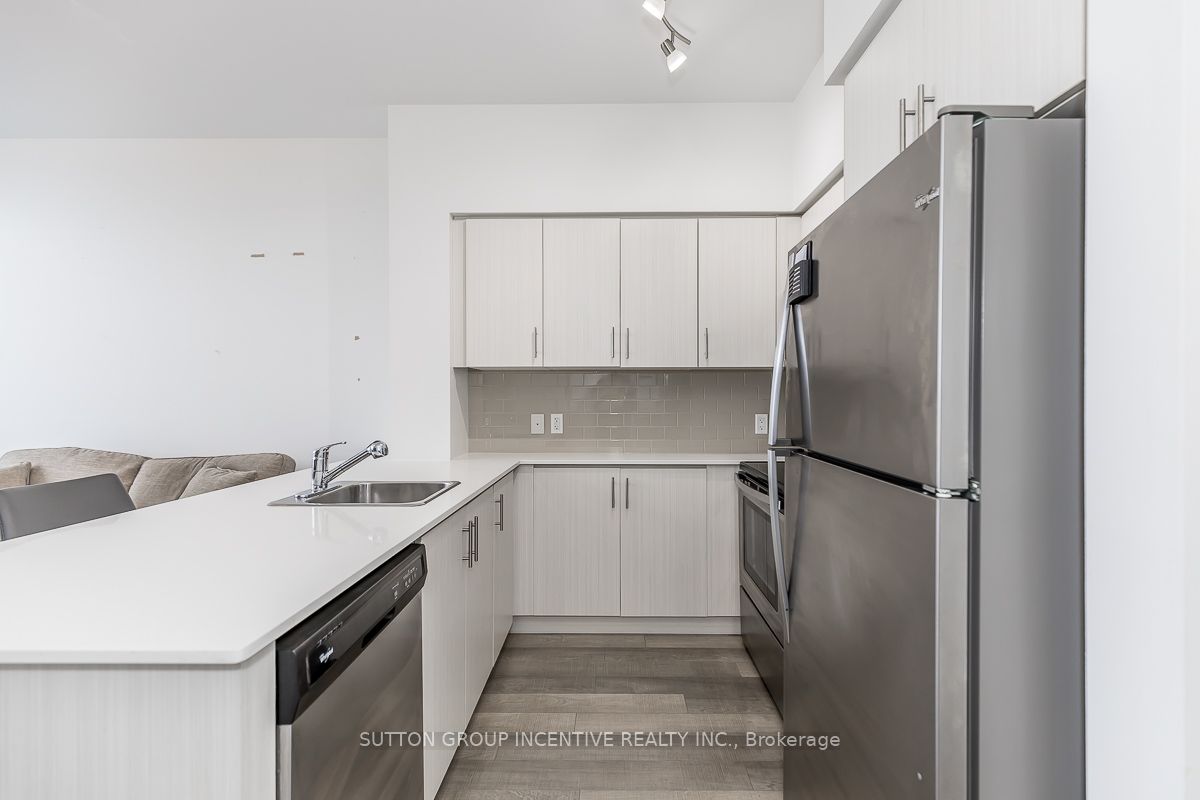 111 Worsley Street E, #304