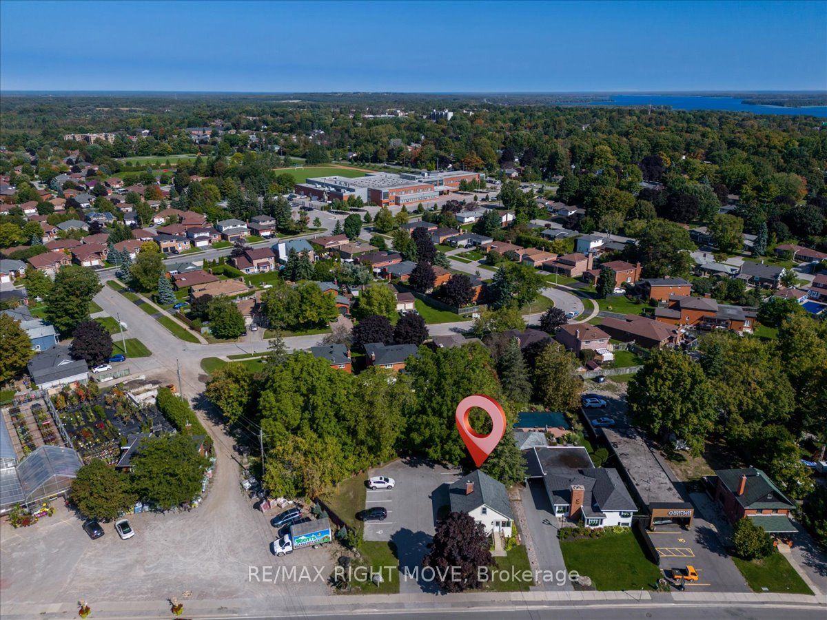 250 Coldwater Rd W