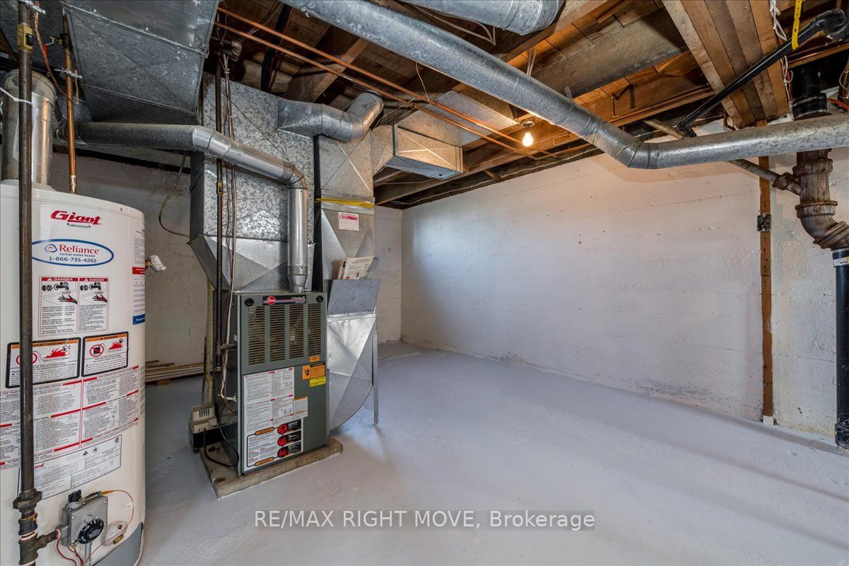 250 Coldwater Rd W