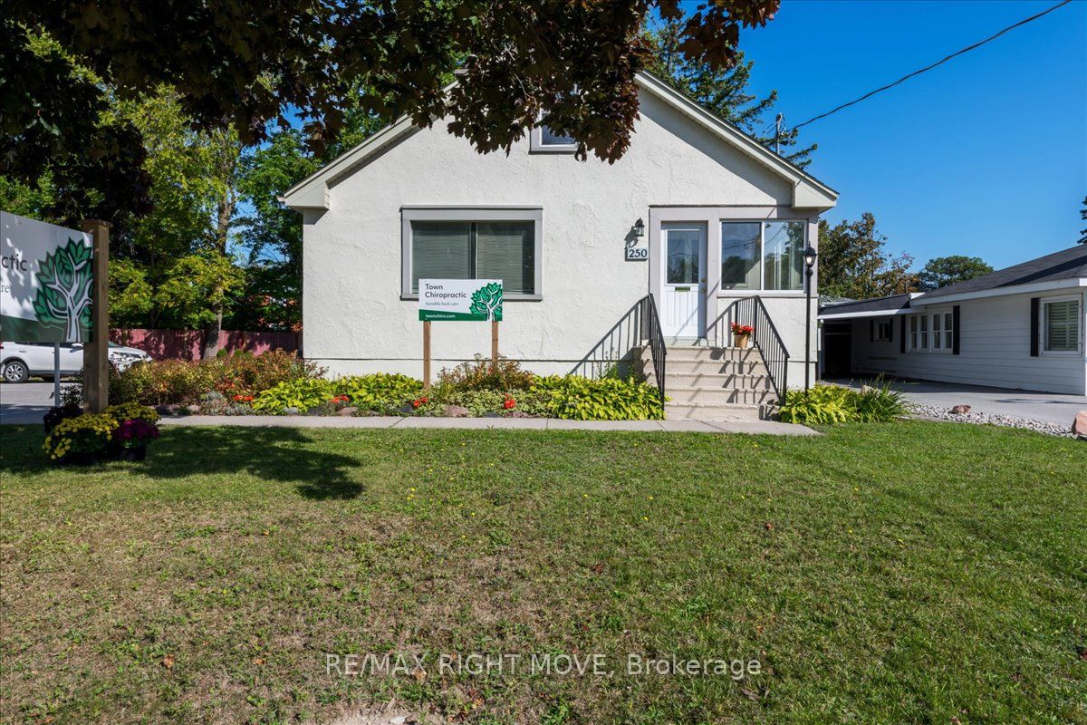 250 Coldwater Rd W