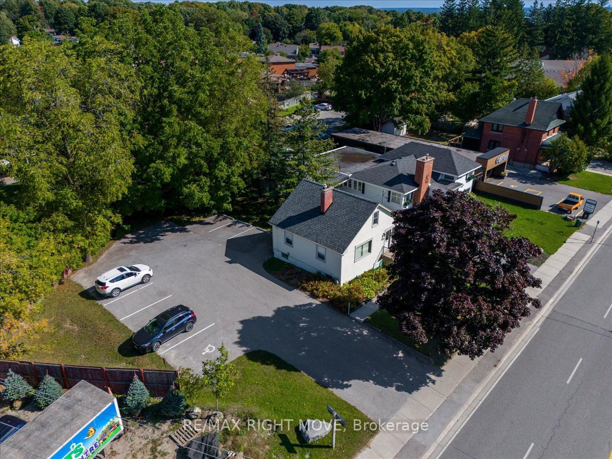 250 Coldwater Rd W