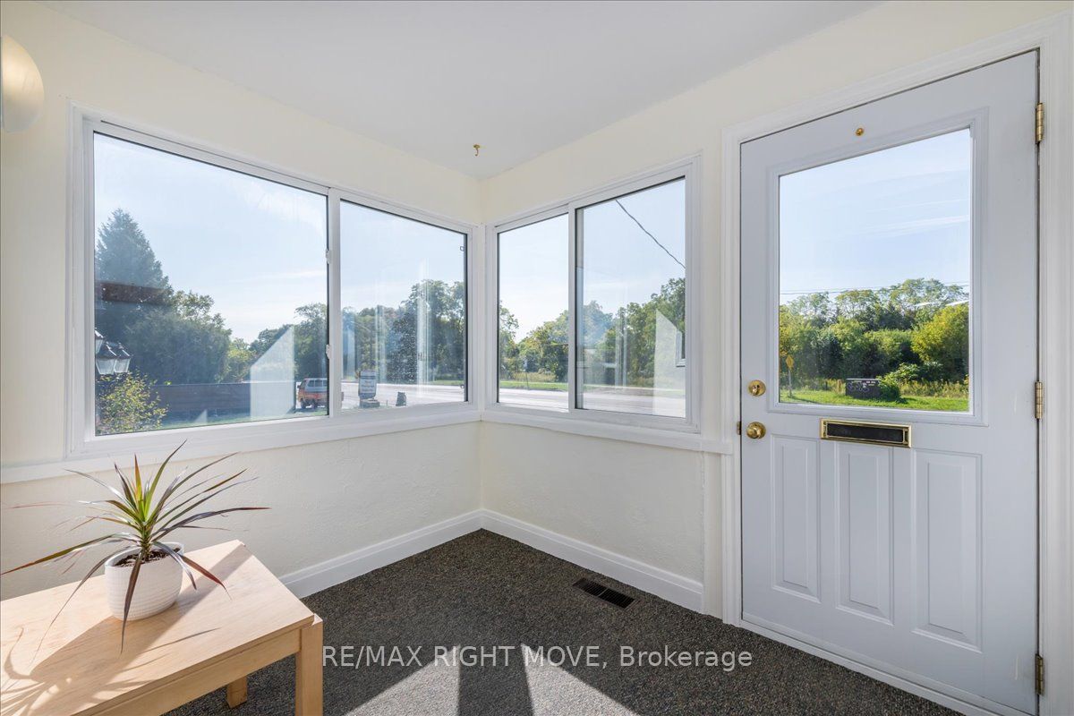 250 Coldwater Rd W