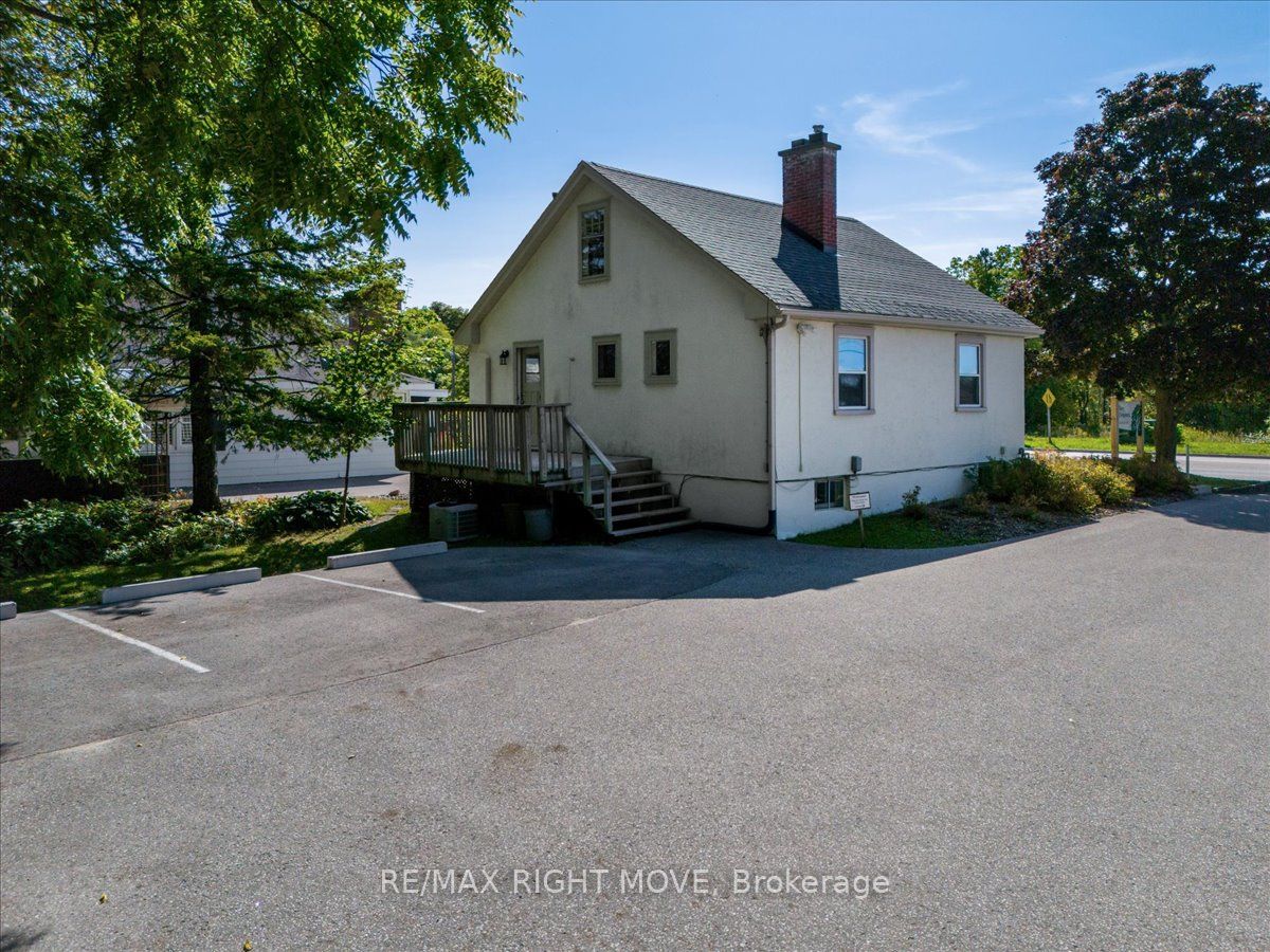 250 Coldwater Rd W