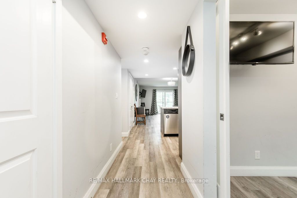 80 Horseshoe Boulevard, #307
