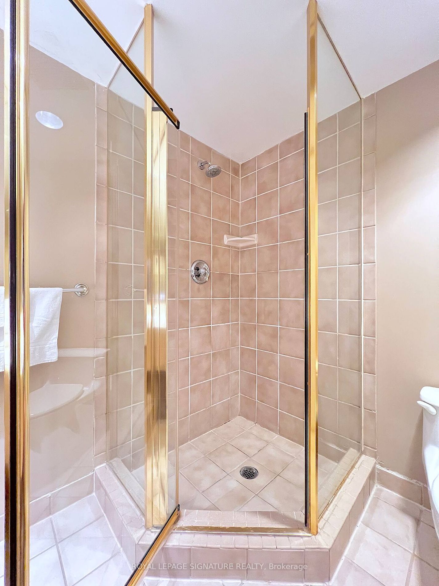 90 Highland Dr, #2276