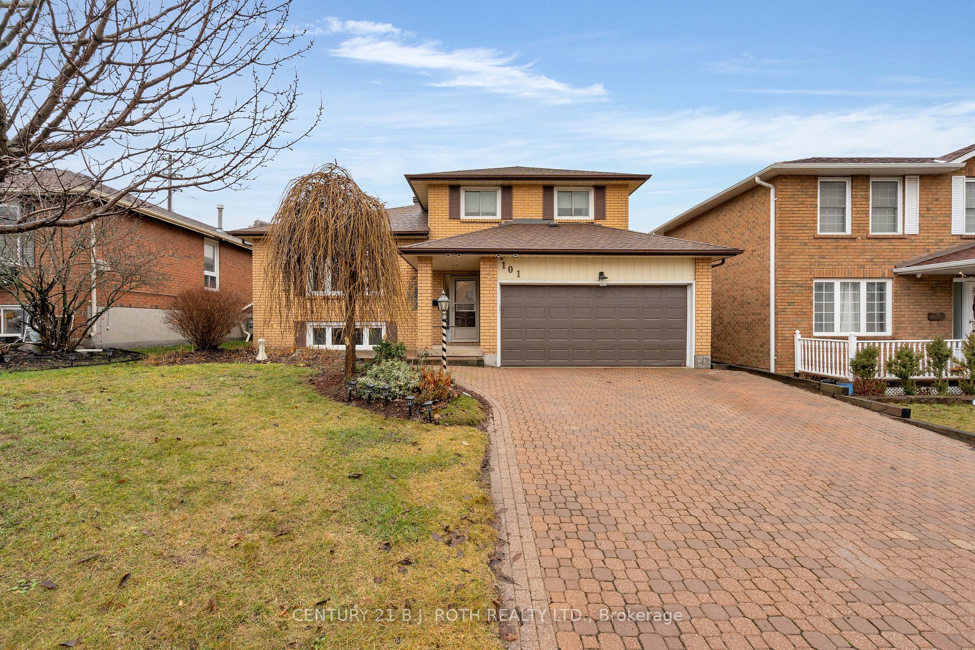 101 Chieftain Crescent