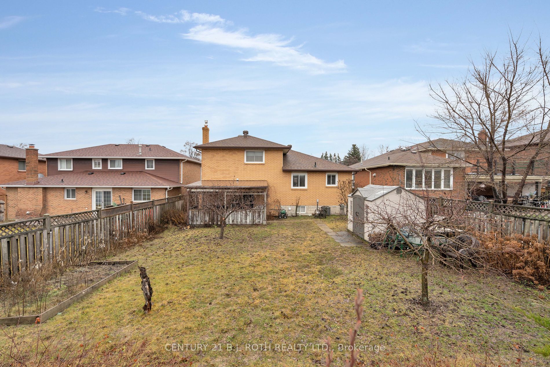 101 Chieftain Crescent