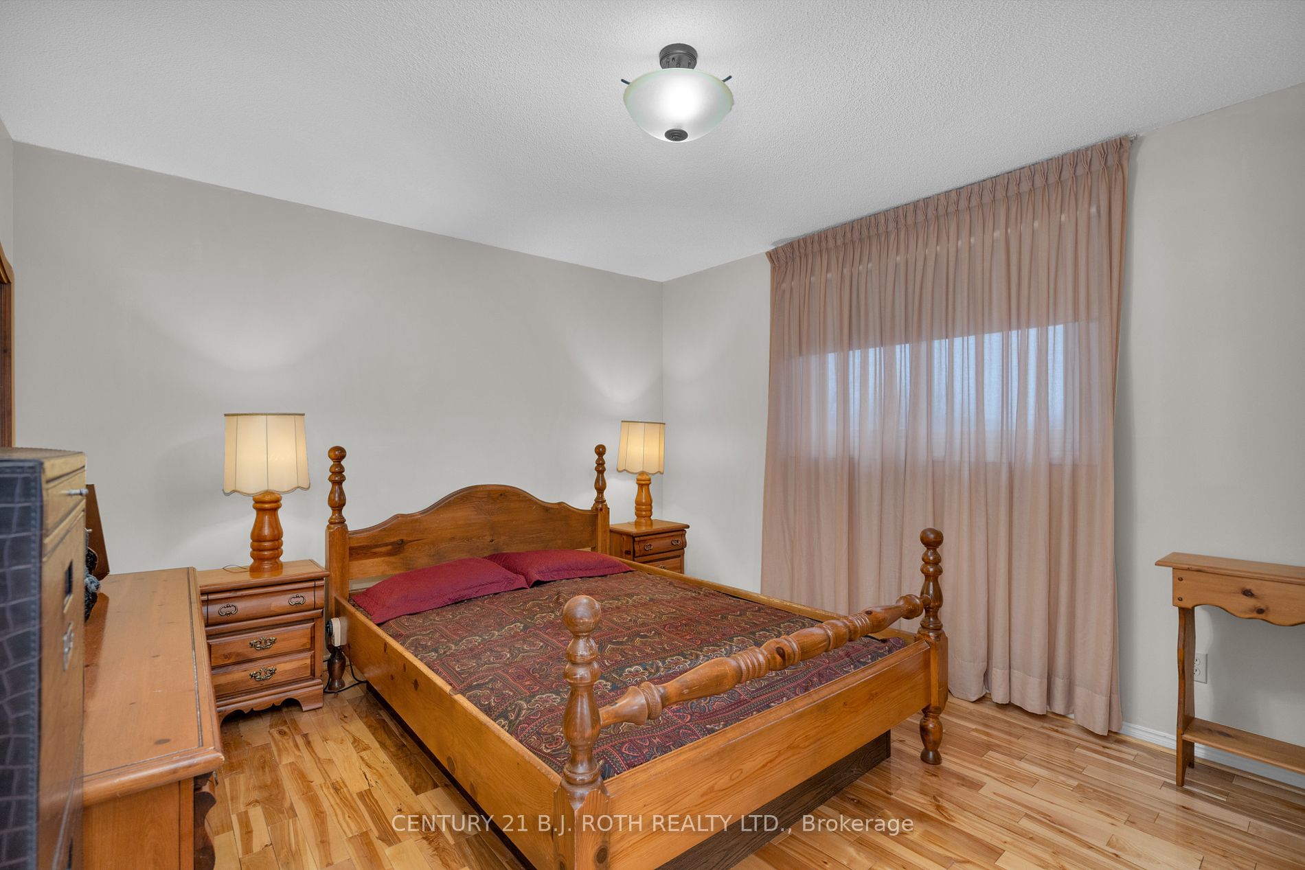 101 Chieftain Crescent