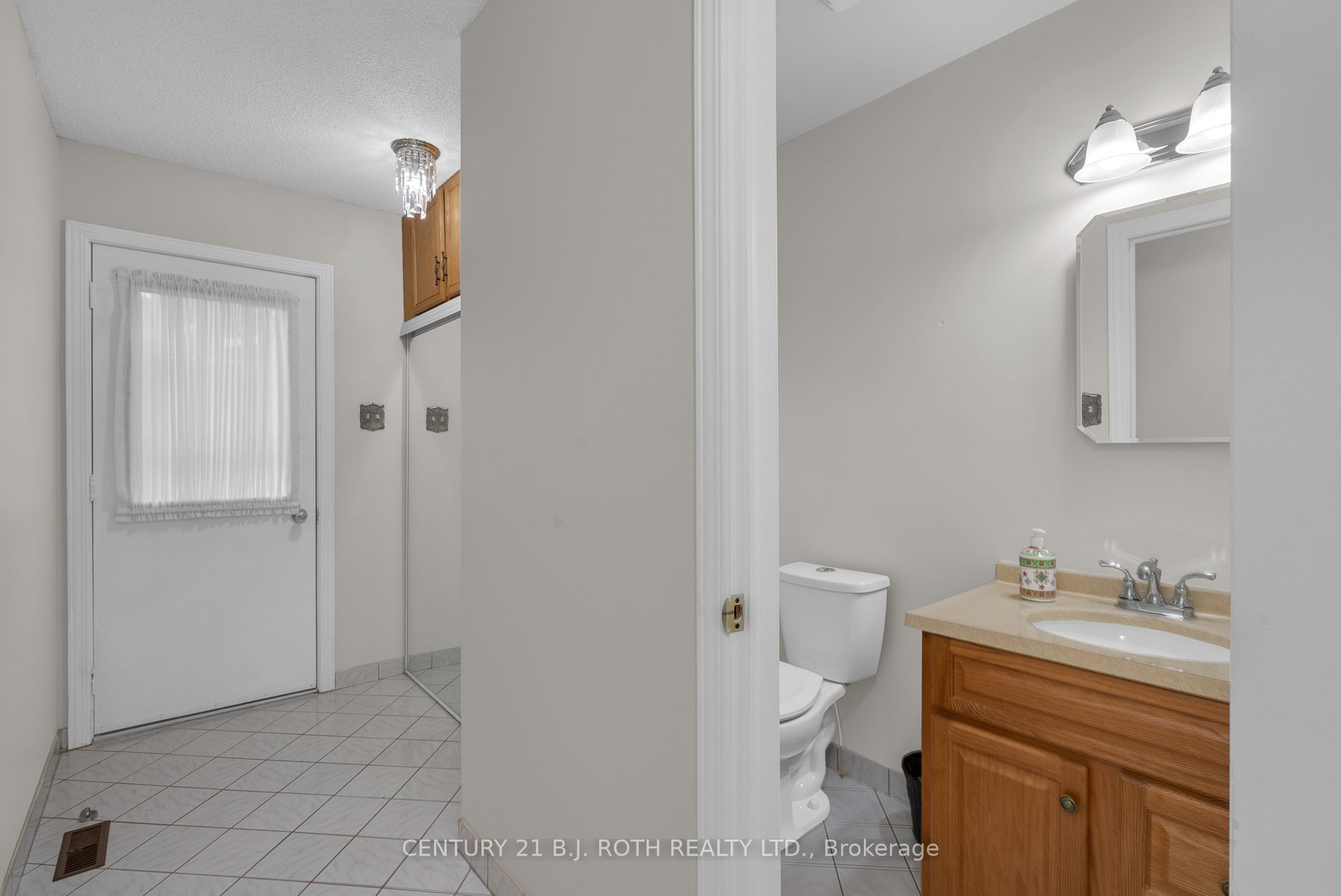 101 Chieftain Crescent