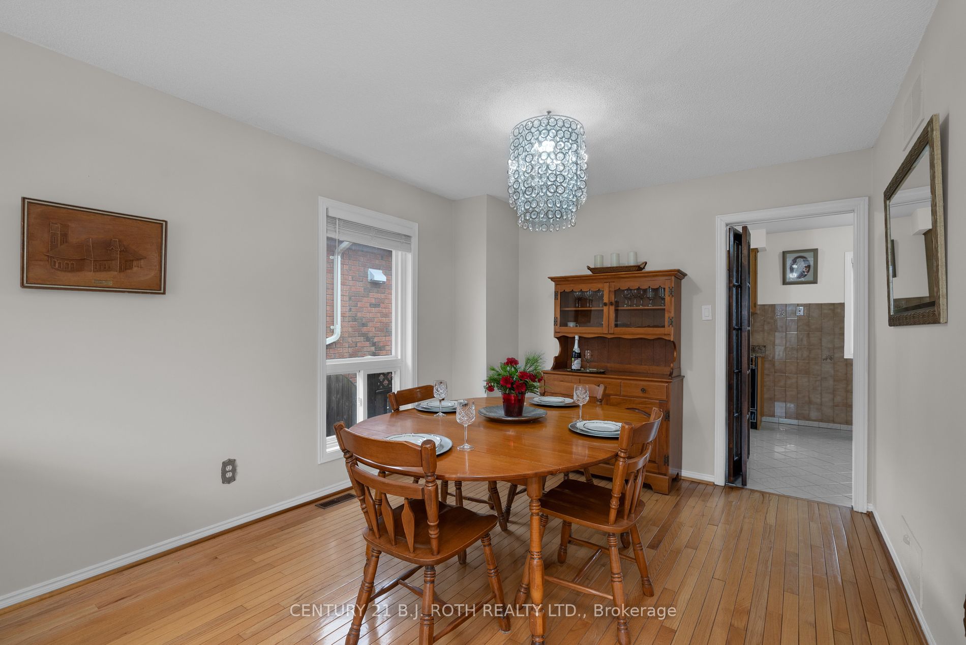 101 Chieftain Crescent