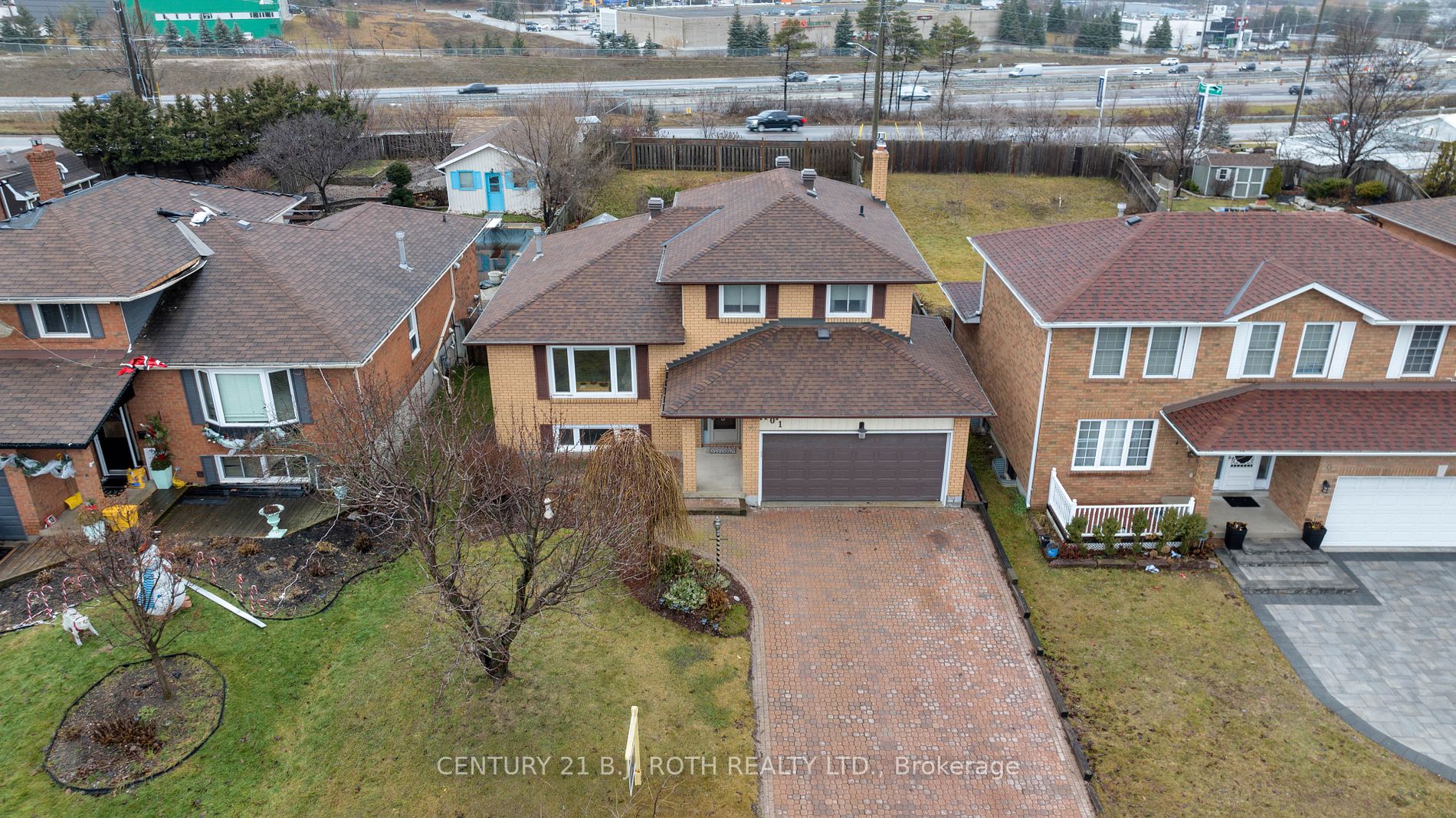 101 Chieftain Crescent