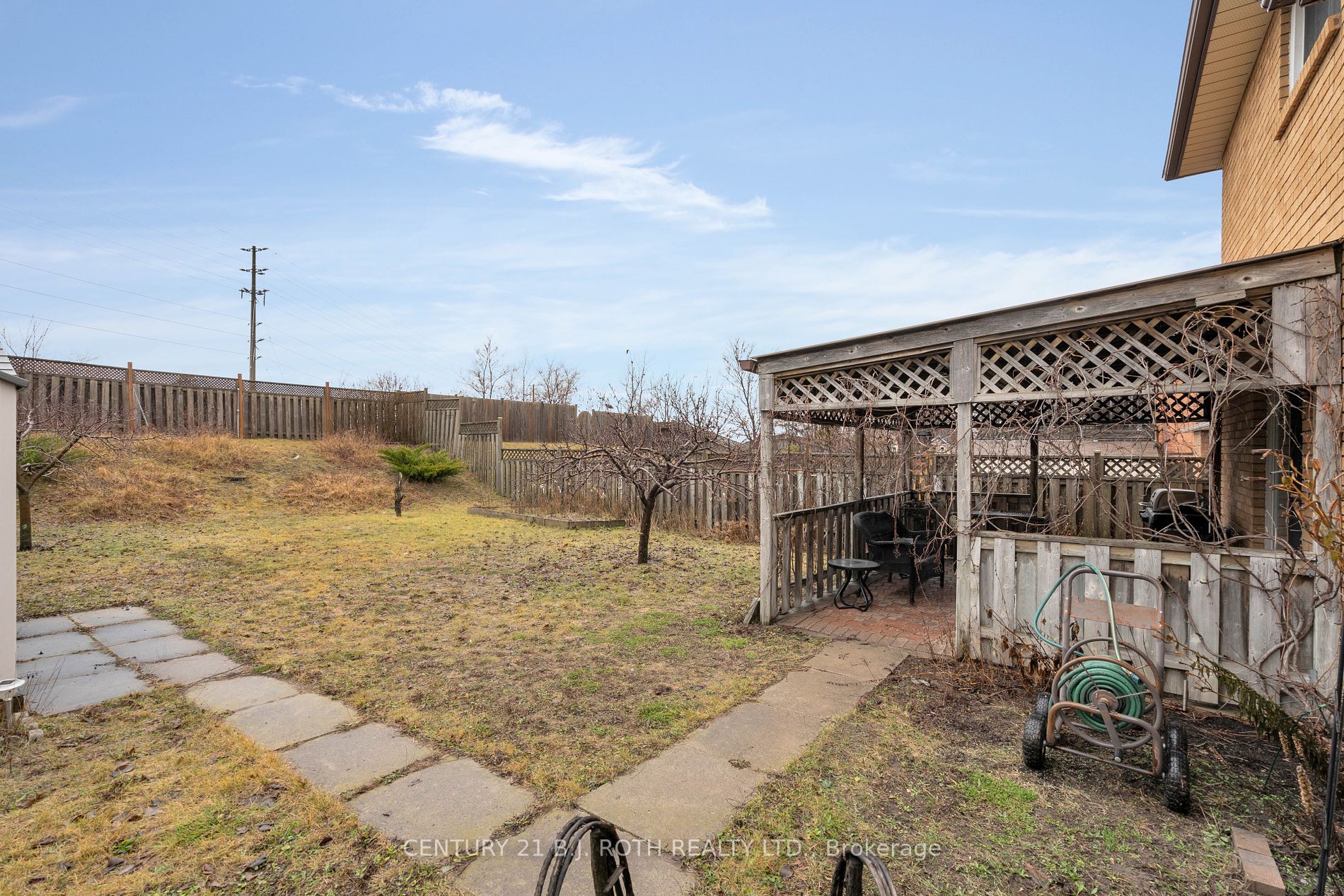 101 Chieftain Crescent
