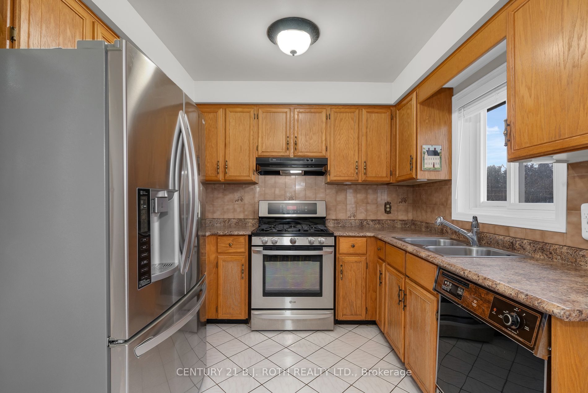 101 Chieftain Crescent