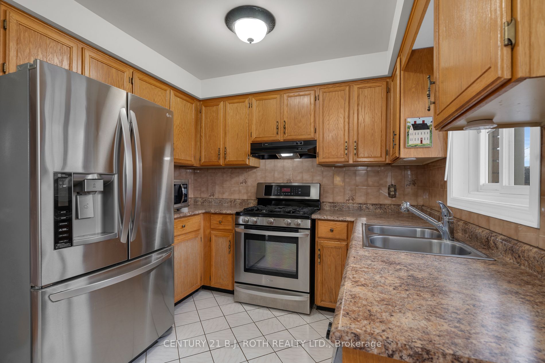 101 Chieftain Crescent
