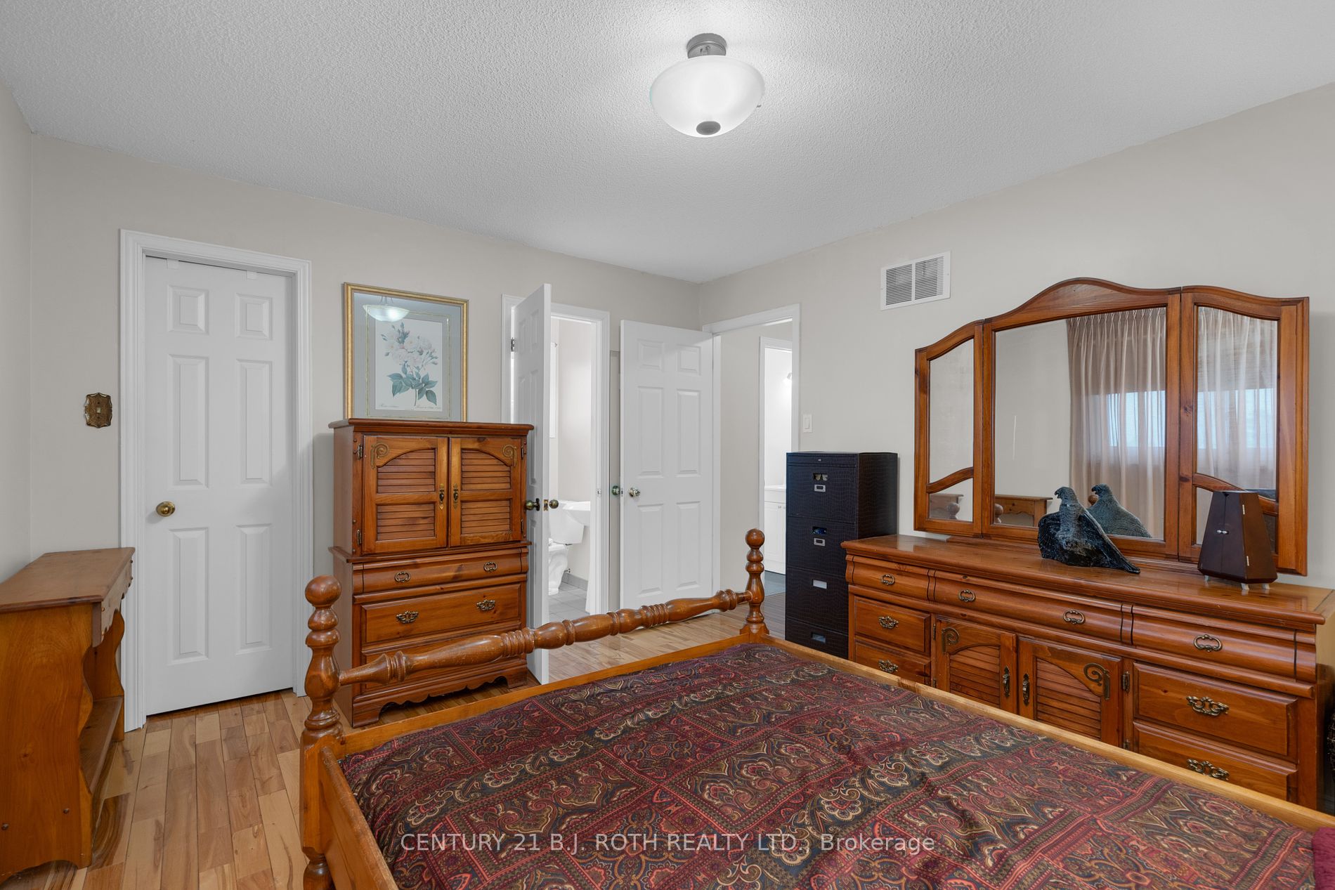 101 Chieftain Crescent