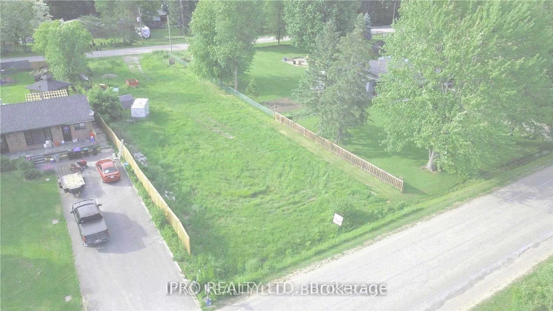3356 Flos Four Rd W