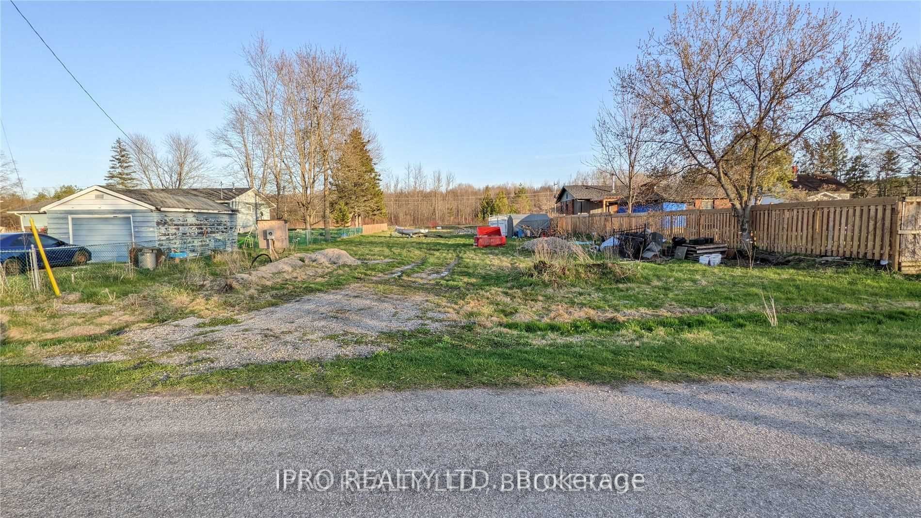 3356 Flos Four Rd W