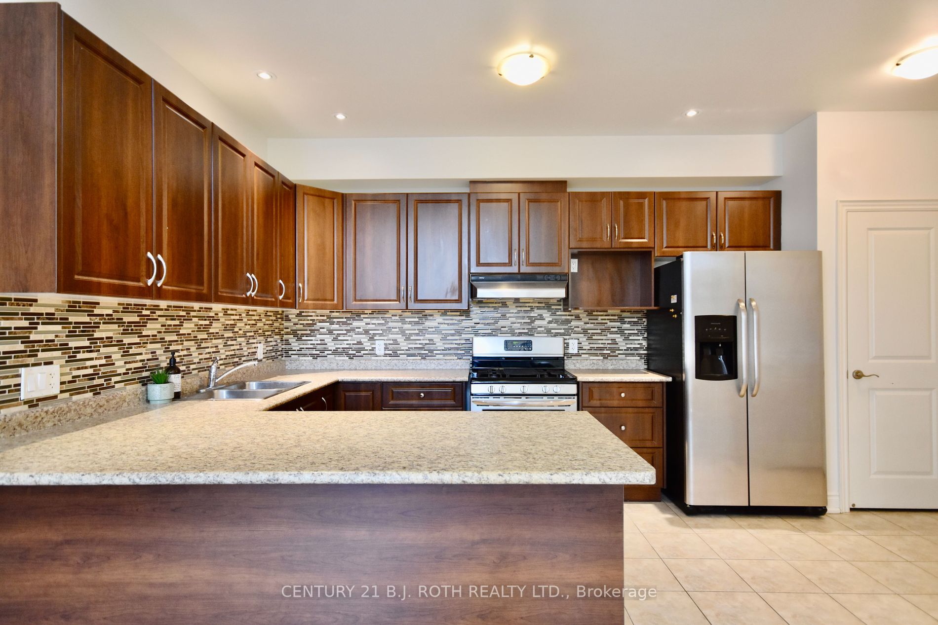 36 Savannah Crescent