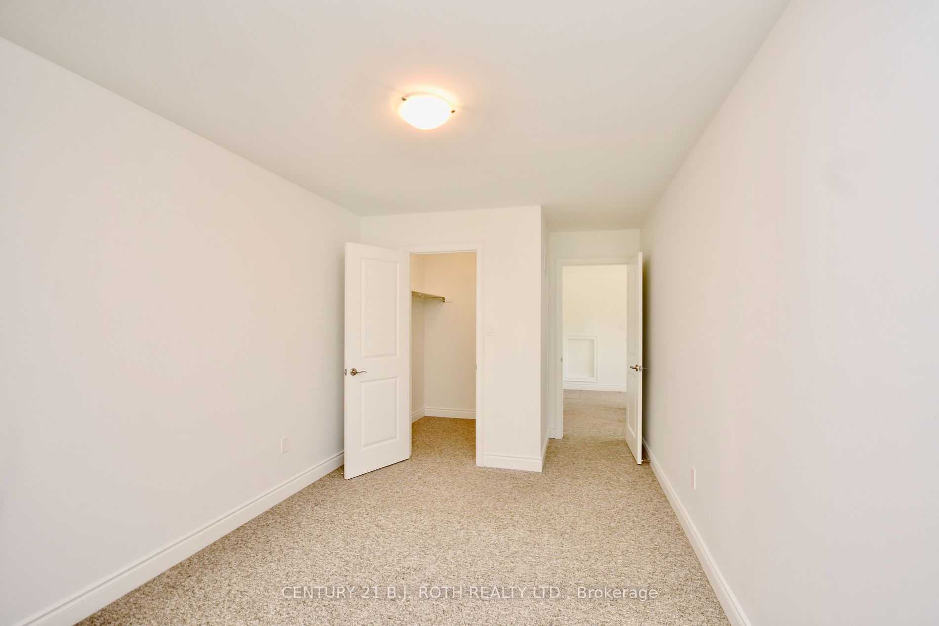 36 Savannah Crescent