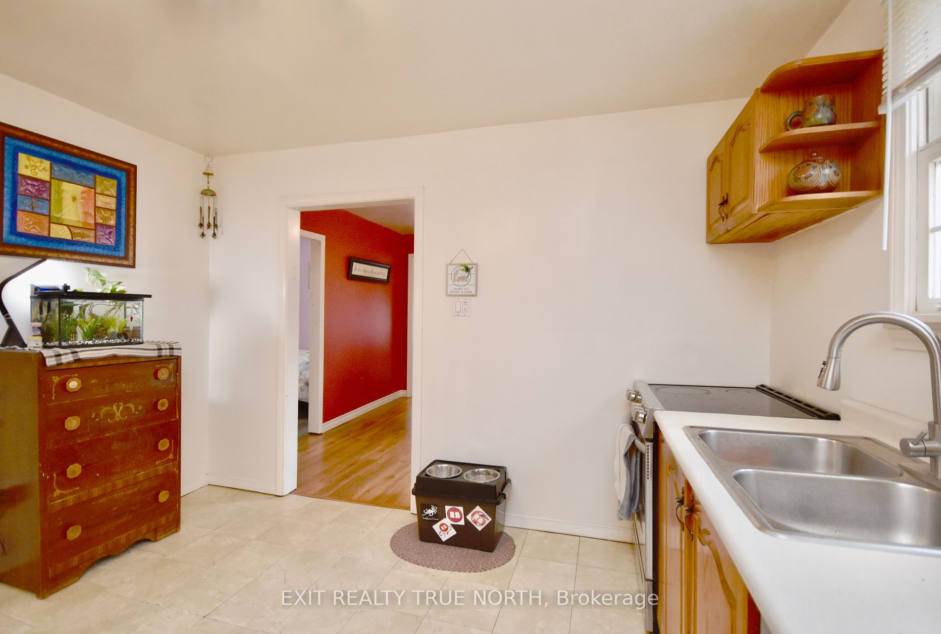 122 Elgin St