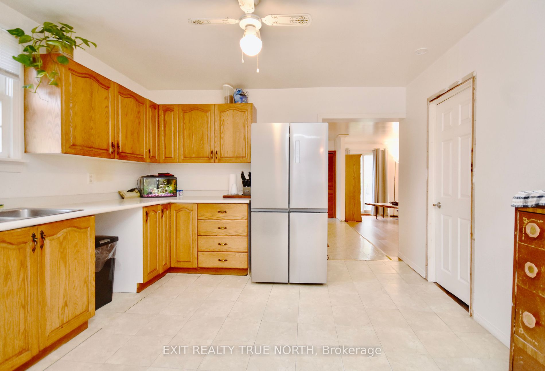 122 Elgin St