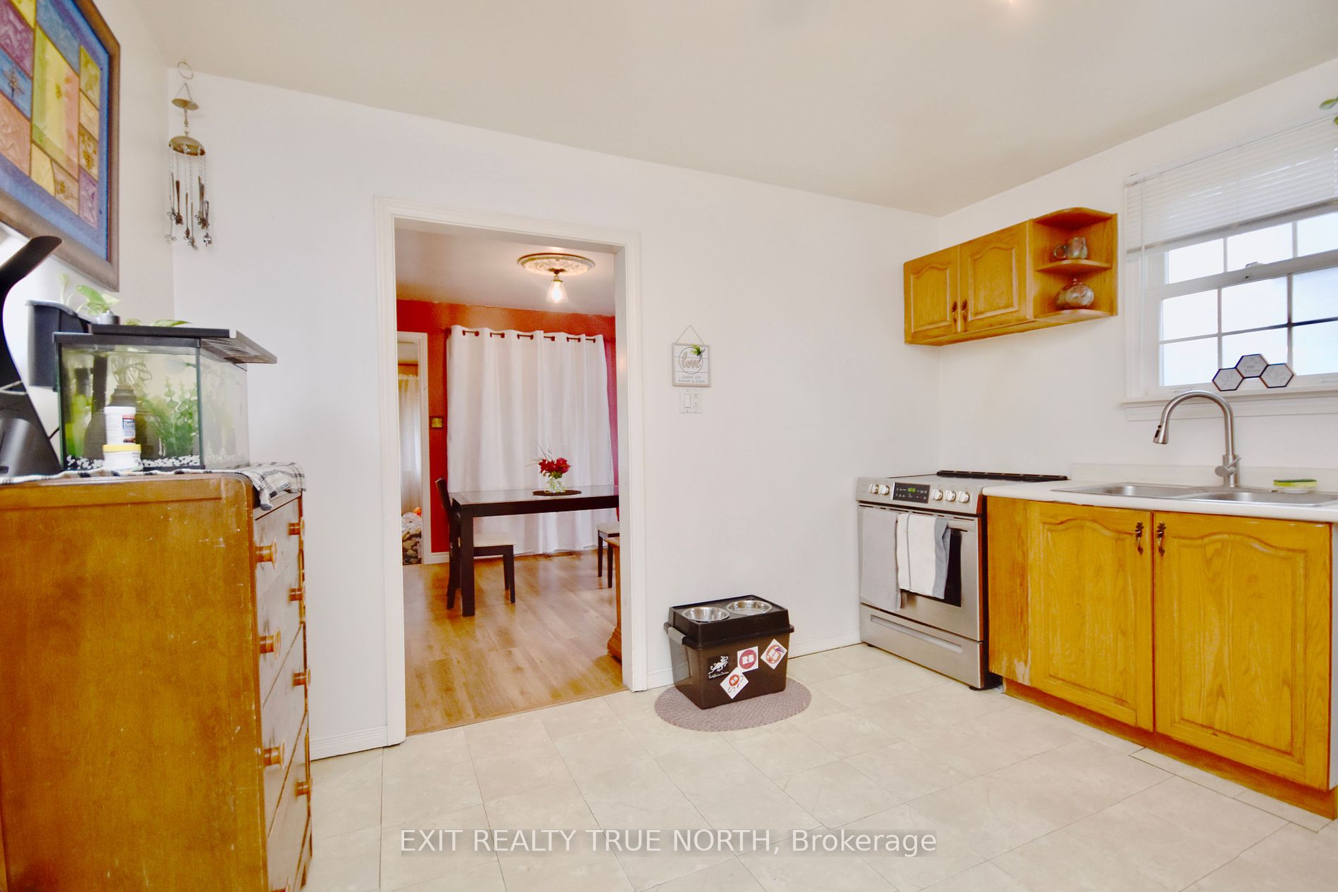 122 Elgin St