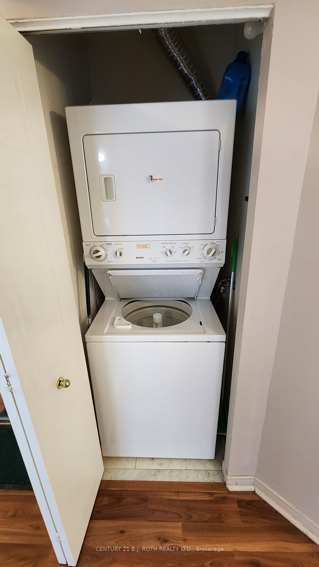 150 Dunlop Street E #902