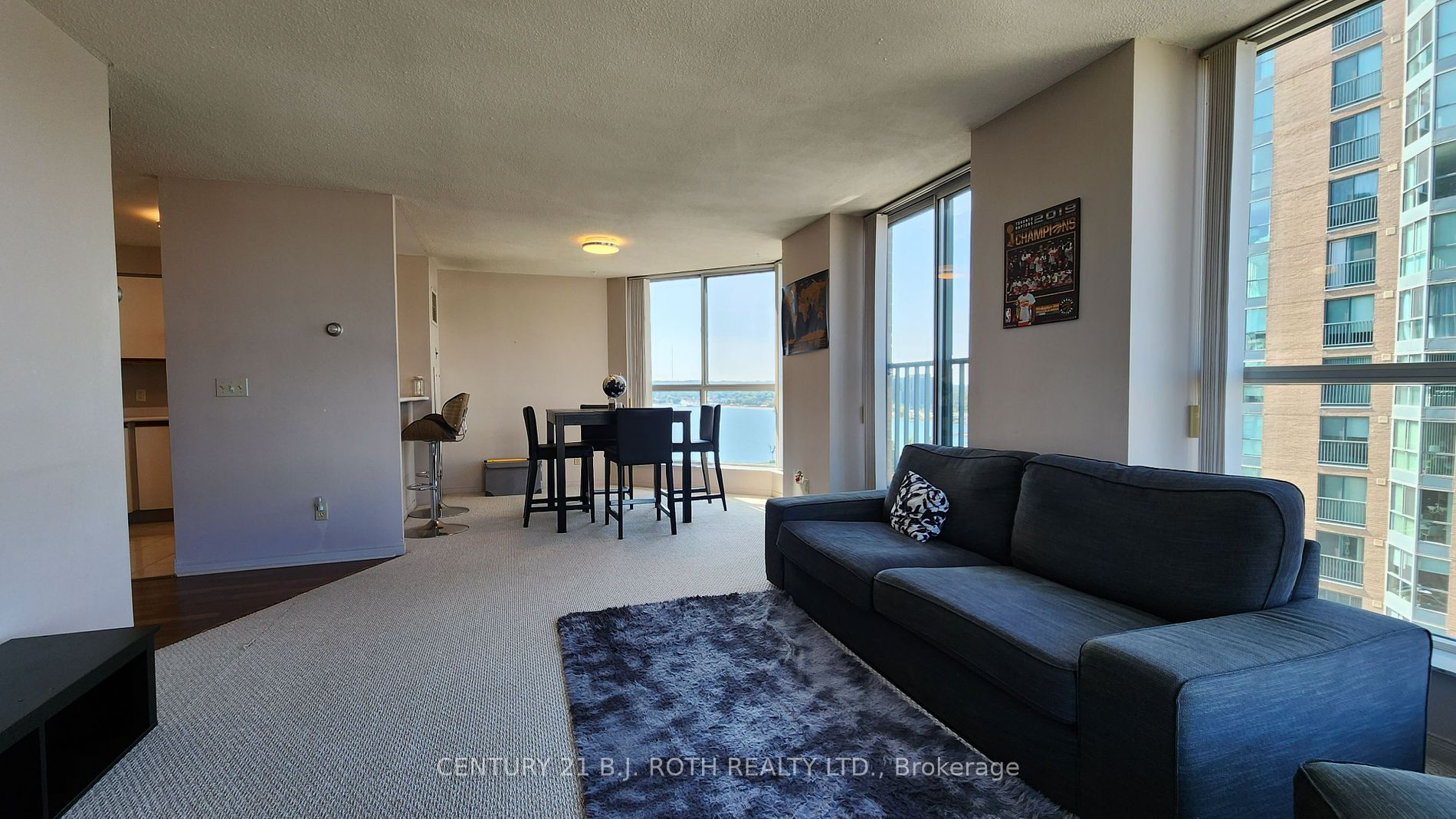 150 Dunlop Street E #902
