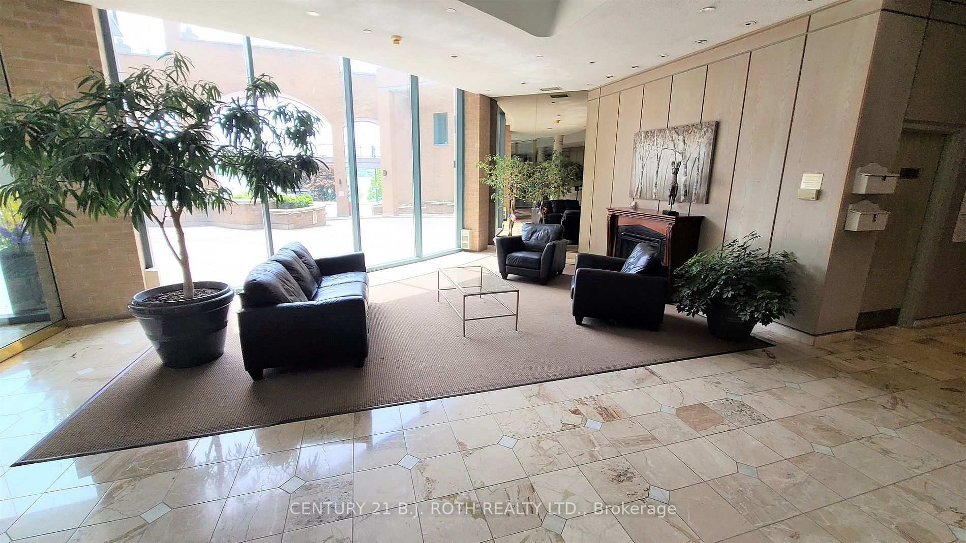 150 Dunlop Street E #902