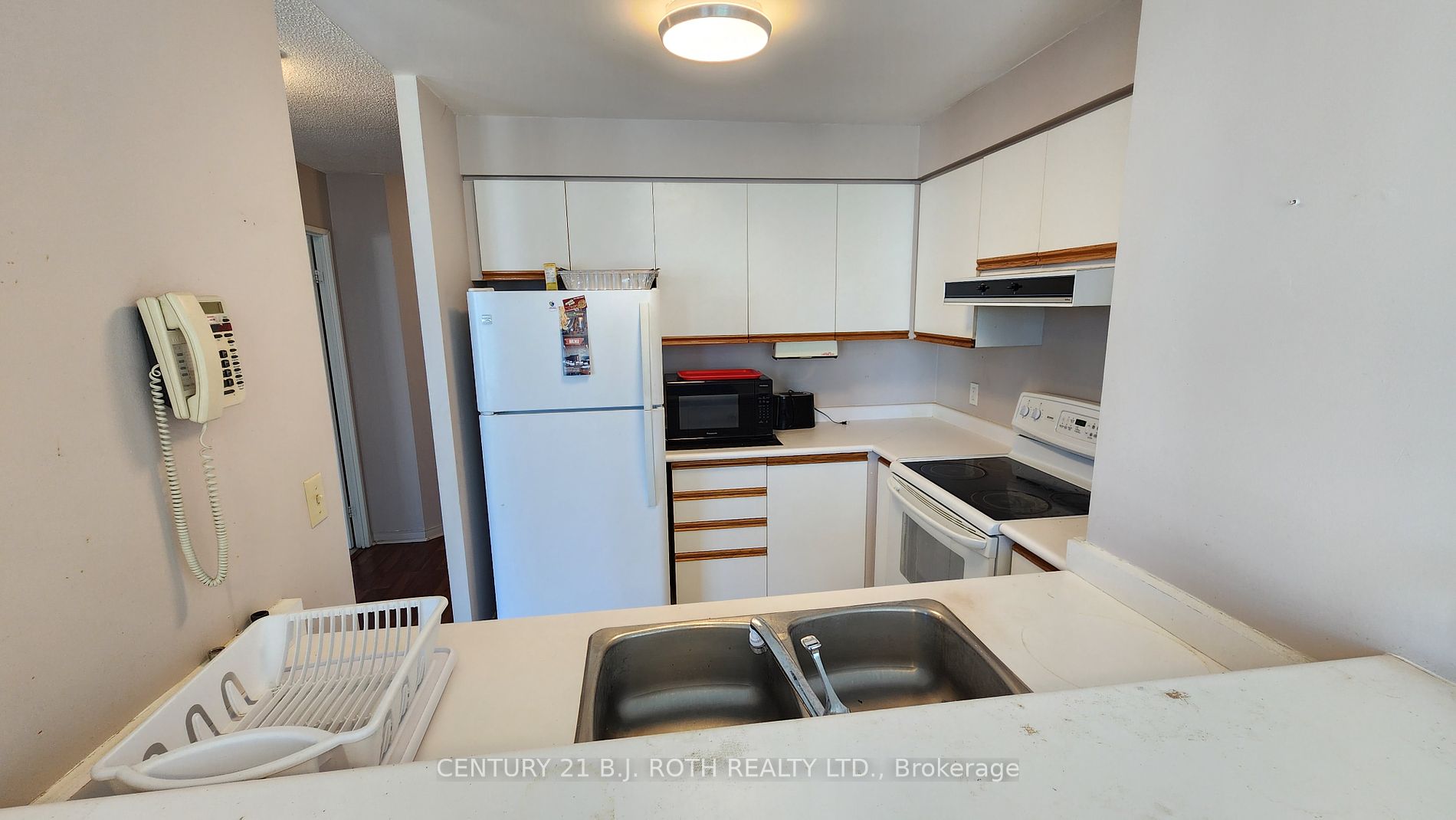 150 Dunlop Street E #902