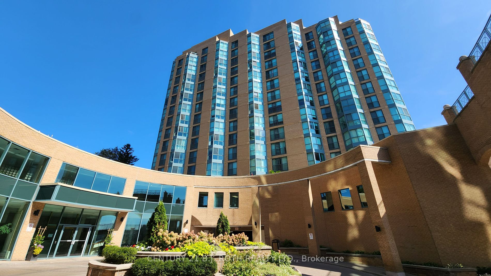 150 Dunlop Street E #902