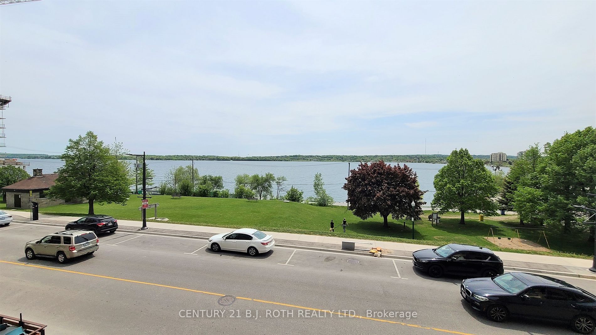 150 Dunlop Street E #902